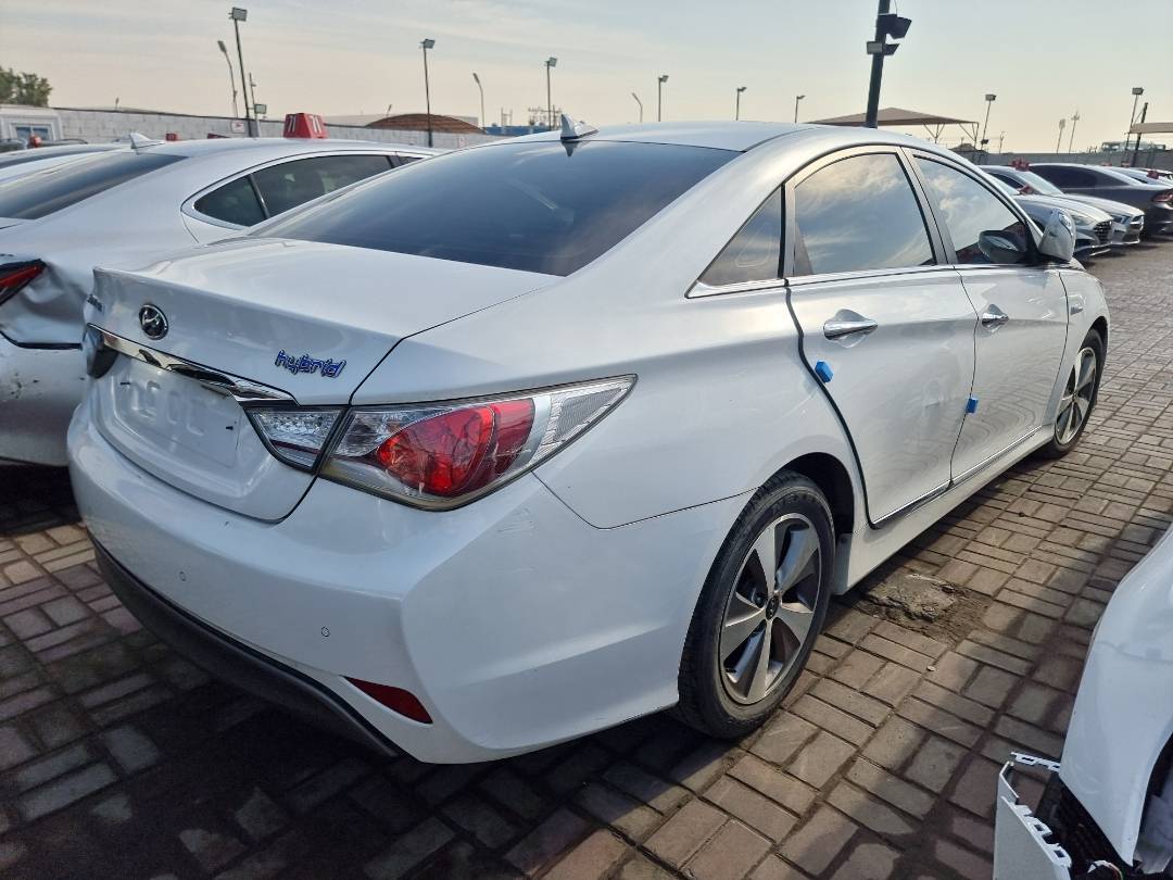 HYUNDAI SONATA 2012 - Marhaba Auction Used Cars - Image 6