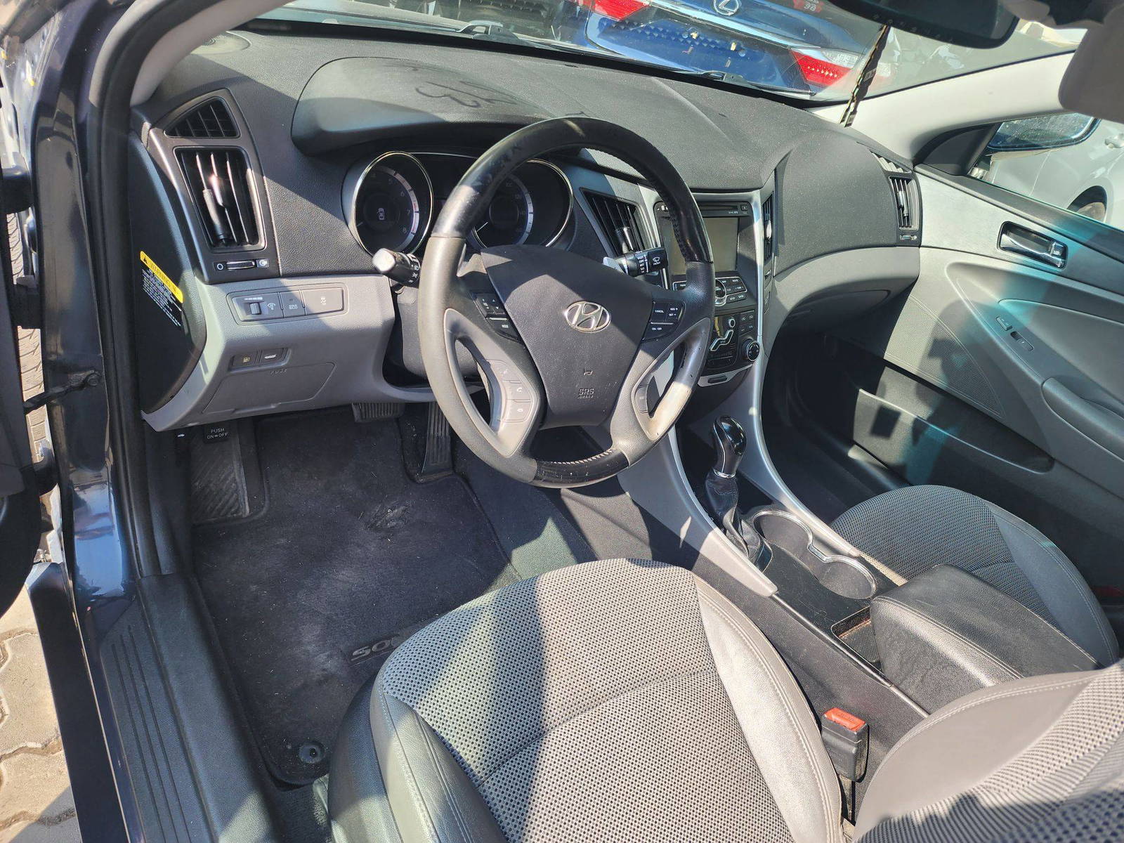 2011 HYUNDAI SONATA — 191429 Miles — Lot 37425324 - Marhaba Auctions Used Cars - Image 4