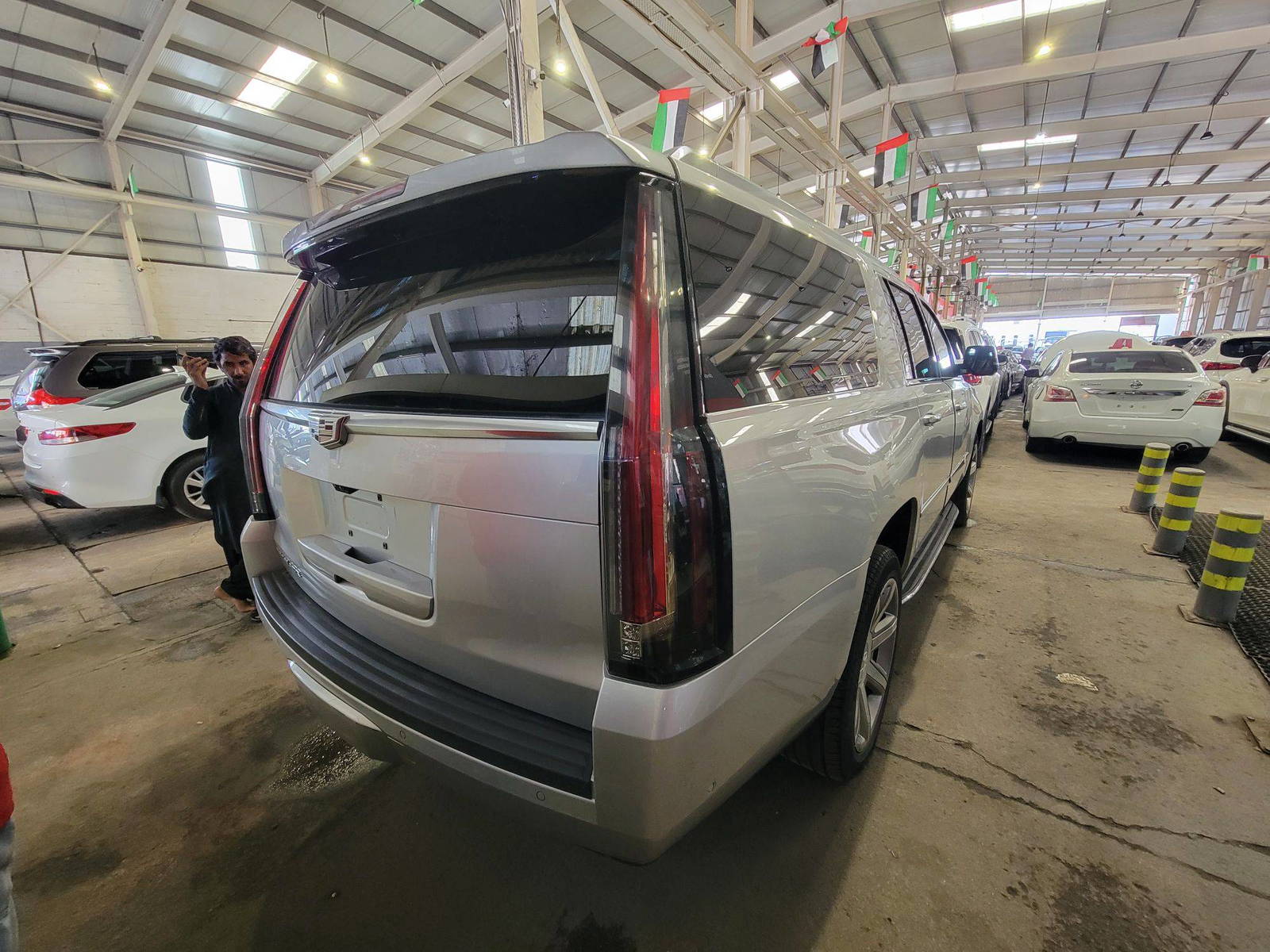 2017 CADILLAC ESCALADE ESV PREMIUM LUXURY — 150024 Miles — Lot 4HR119477 — Main - Marhaba Auctions Used Cars - Image 5