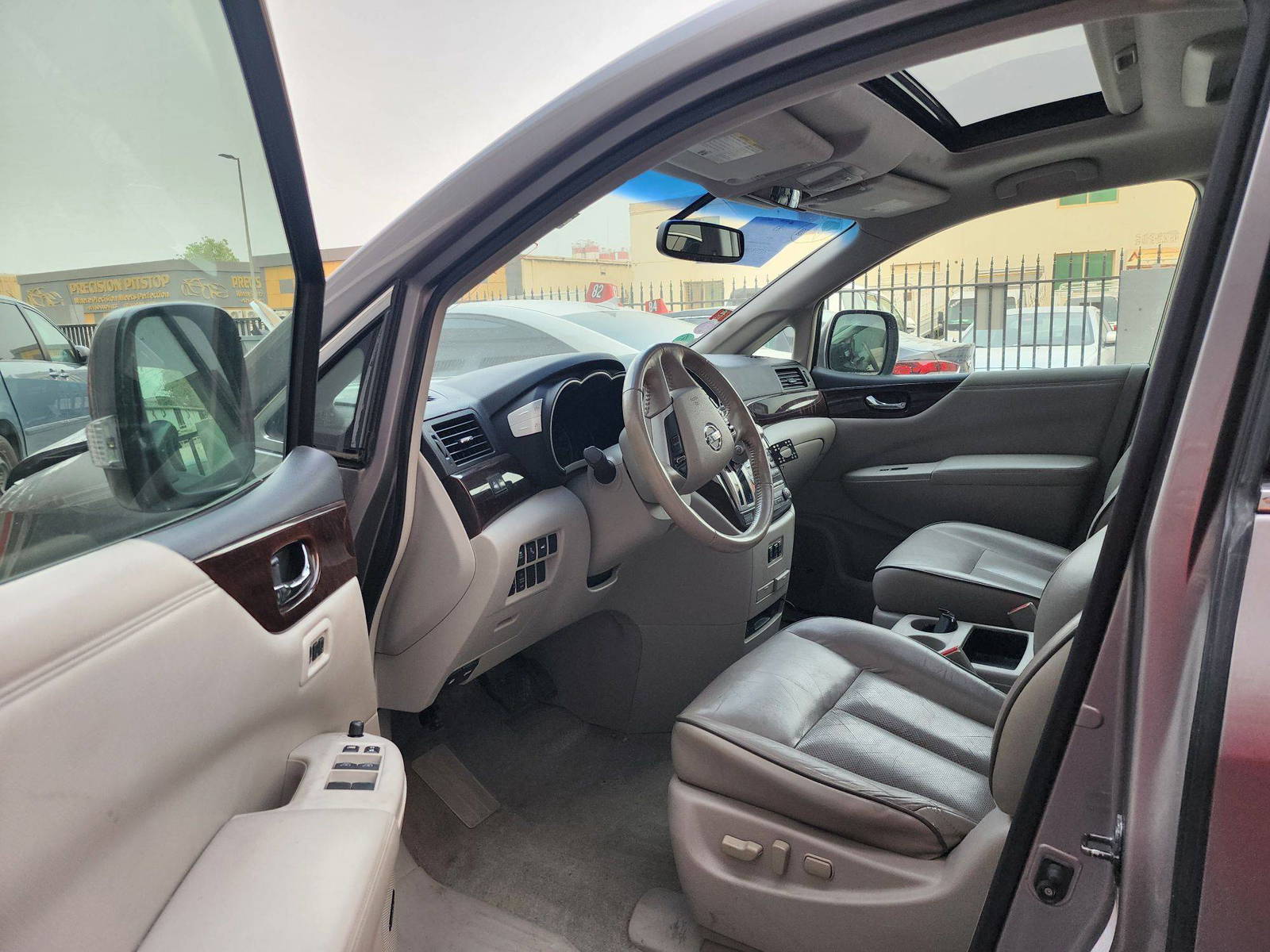 2011 NISSAN QUEST — 207619 Miles — Lot 9002223 — Al Quoz - Marhaba Auctions Used Cars - Image 9