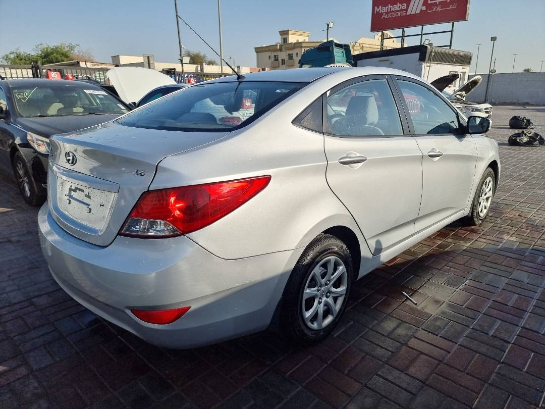 2014 HYUNDAI ACCENT — 300454 KM — Lot 125487 — Ind. 12 - Marhaba Auctions Used Cars - Image 4