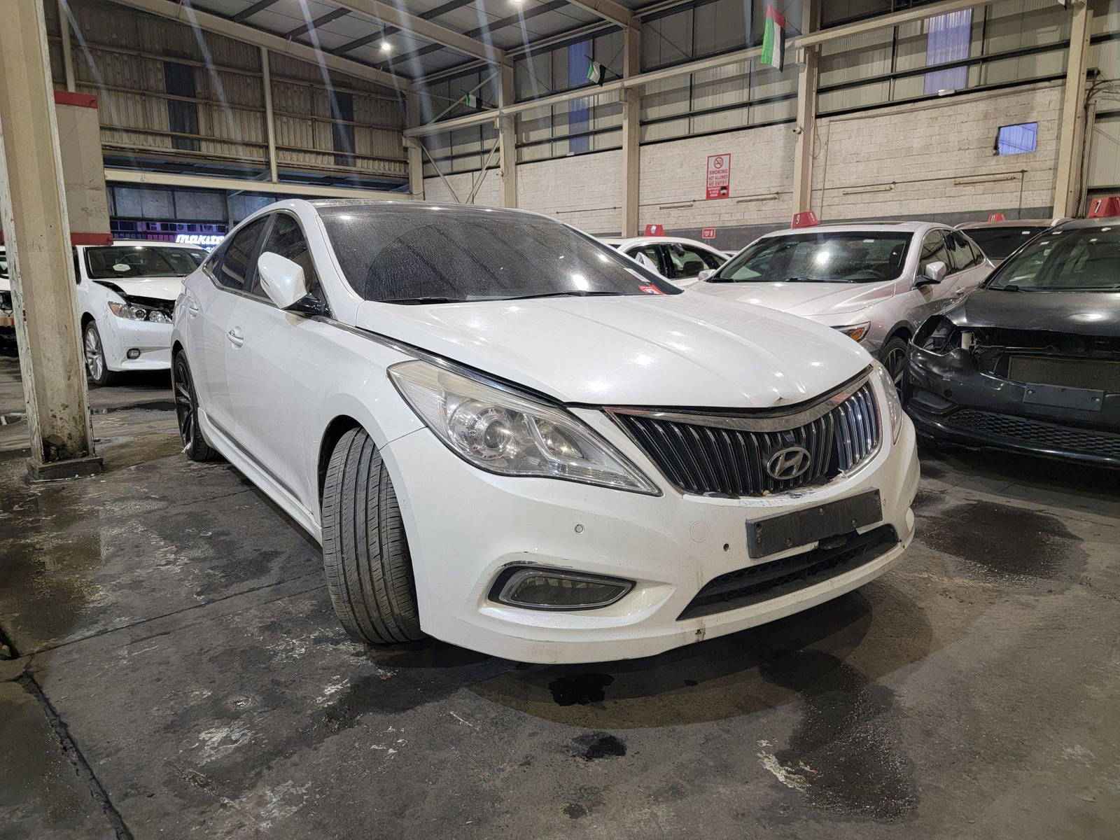 HYUNDAI GRANDEUR 2012 - Marhaba Auction Used Cars - Image 4