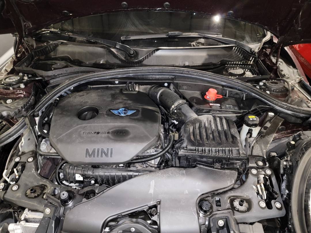 2018 MINI COOPER — 28728 KM — Lot G11053 - Marhaba Auctions Used Cars - Image 9