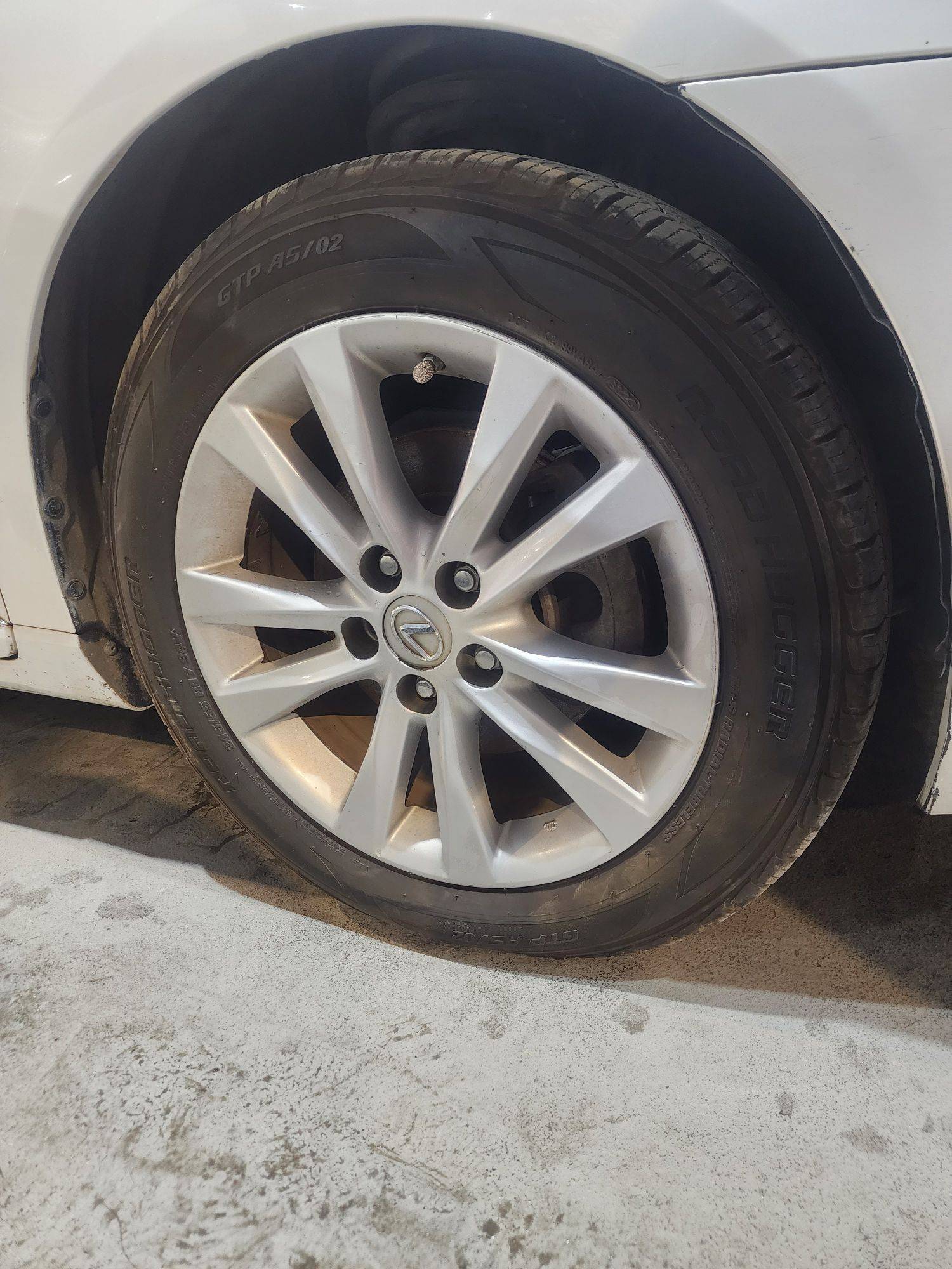 LEXUS ES 350 2010 - Marhaba Auction Used Cars - Image 13