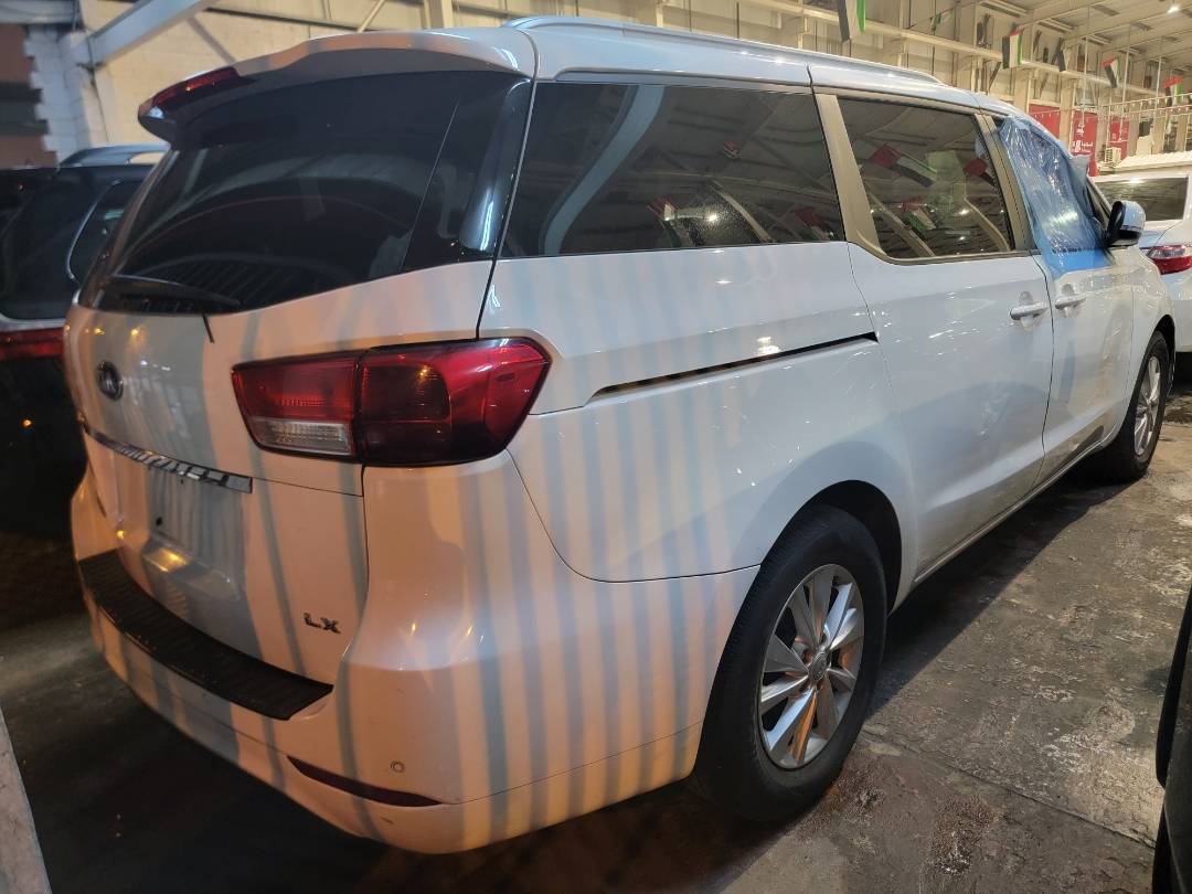 2015 KIA SEDONA — 173861 Miles — Lot 68681143 - Marhaba Auctions Used Cars - Image 10