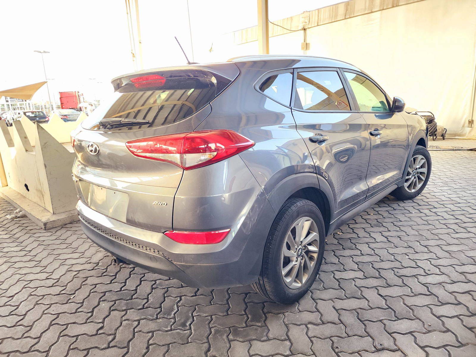 2016 HYUNDAI TUCSON — 65918 Miles — Lot 68392904 — Souq - Marhaba Auctions Used Cars - Image 3