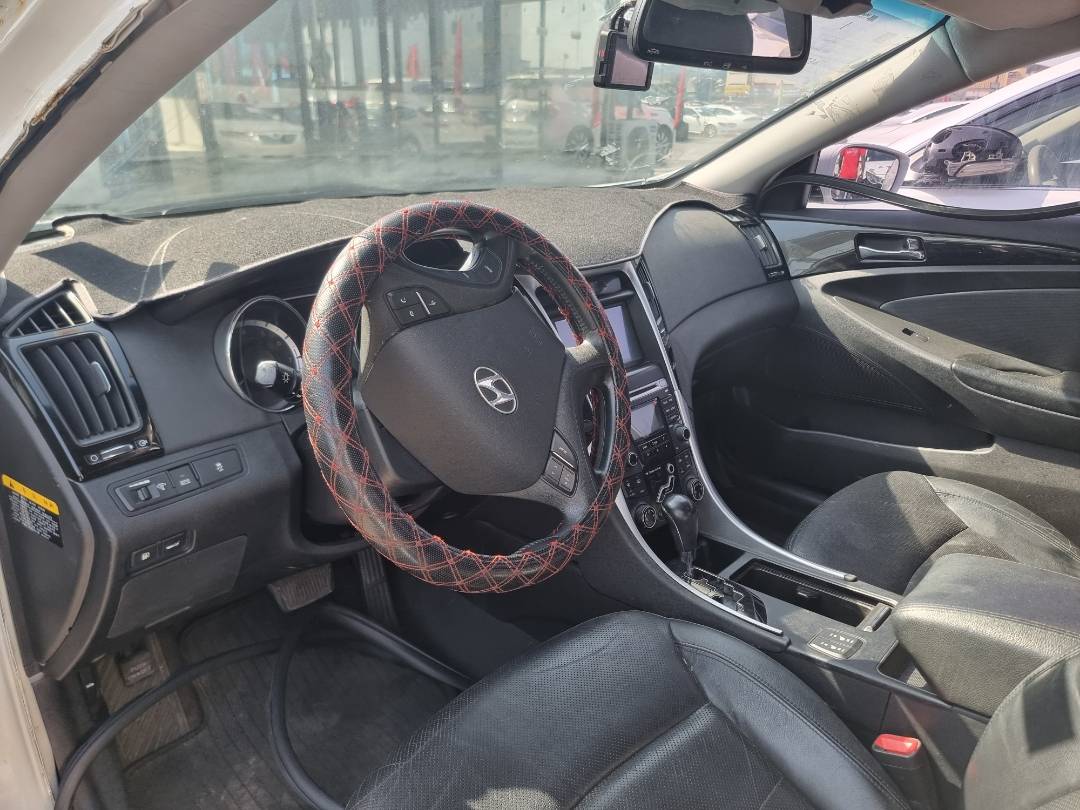 HYUNDAI SONATA 2011 - Marhaba Auction Used Cars - Image 7