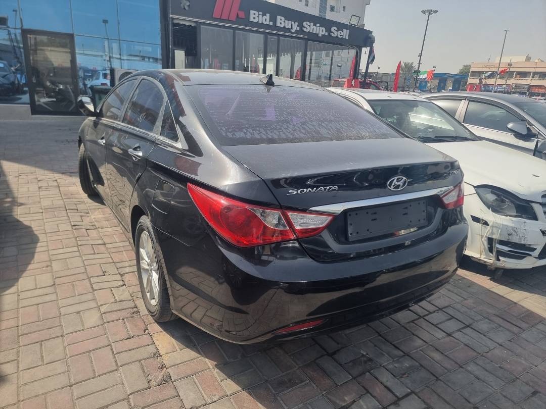 HYUNDAI SONATA 2012 - Marhaba Auction Used Cars - Image 4