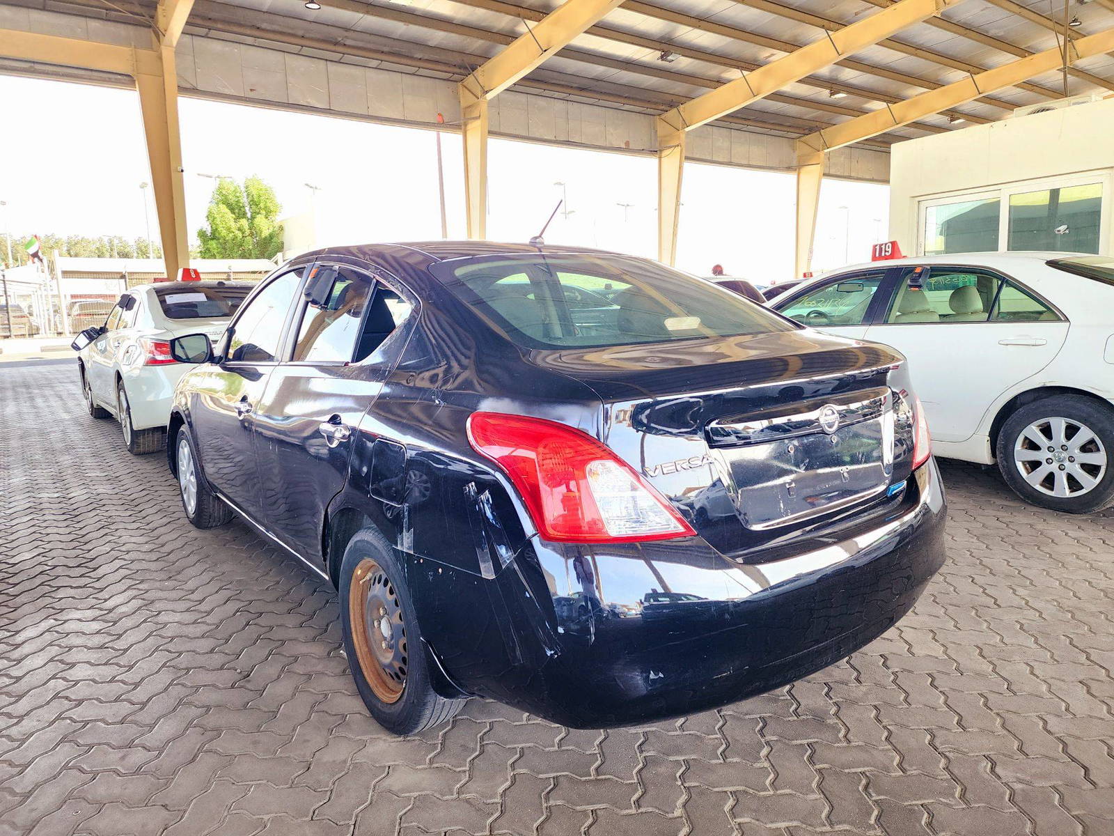 2012 NISSAN VERSA — 137320 Miles — Lot 40105358 — Souq - Marhaba Auctions Used Cars - Image 3