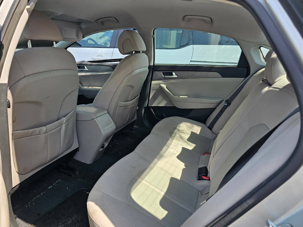 2015 HYUNDAI SONATA — sold — 160830 Miles — Lot 97633675 — Souq - Marhaba Auctions Used Cars - Image 6