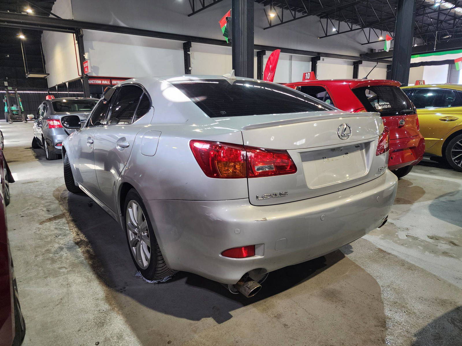 2007 LEXUS IS 250 — 228956 KM — Lot 047629 — Al Quoz - Marhaba Auctions Used Cars - Image 5