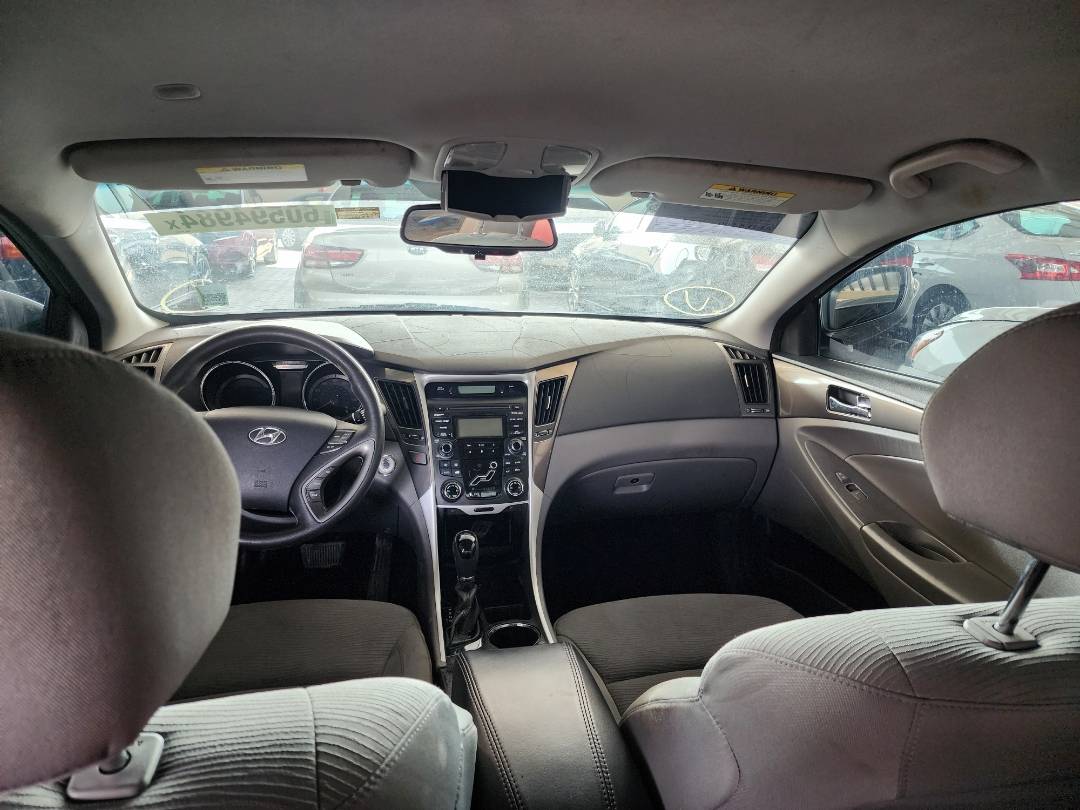 2012 HYUNDAI SONATA — 151751 Miles — Lot 60594984 — Souq - Marhaba Auctions Used Cars - Image 8