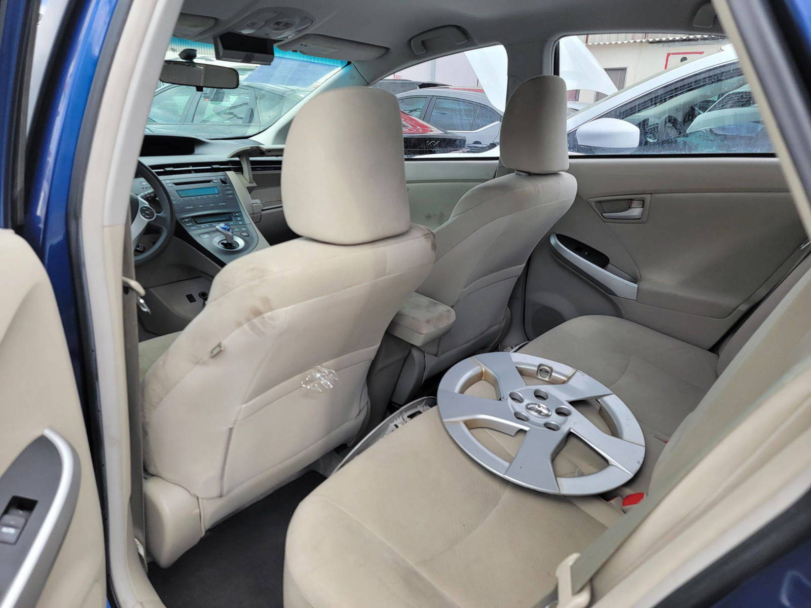 TOYOTA PRIUS 2011 - Marhaba Auction Used Cars - Image 7