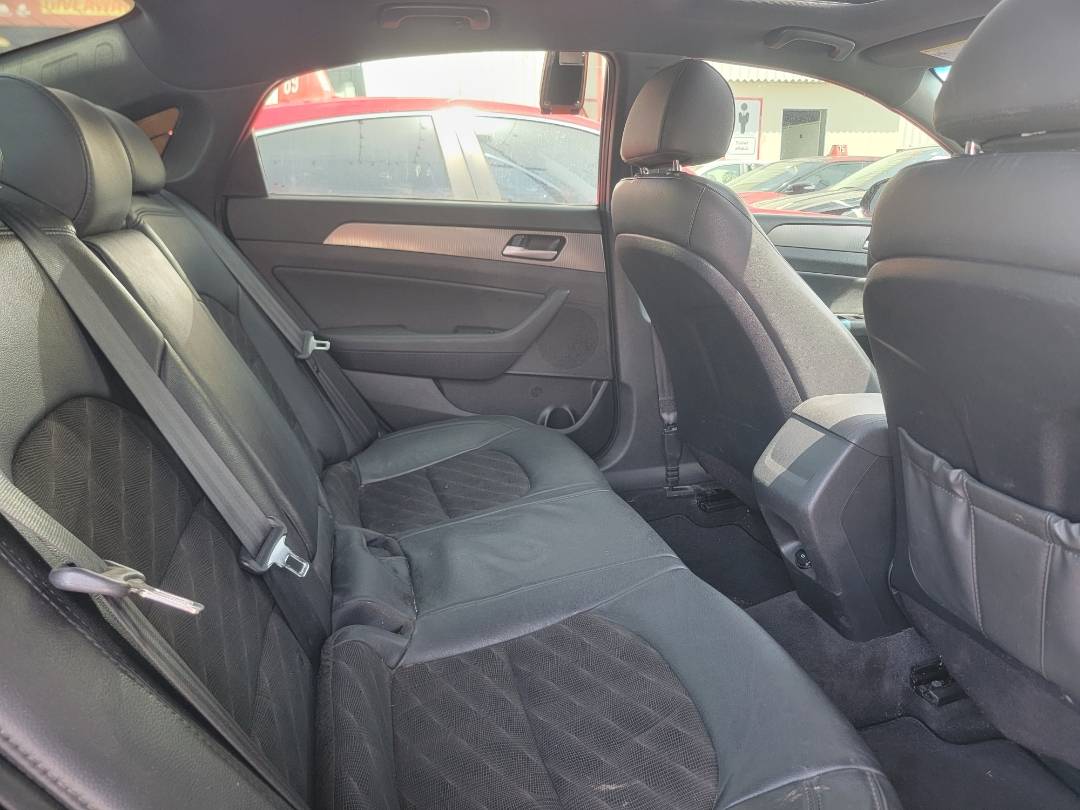 2018 HYUNDAI SONATA — 97379 Miles — Lot 75855523 - Marhaba Auctions Used Cars - Image 4