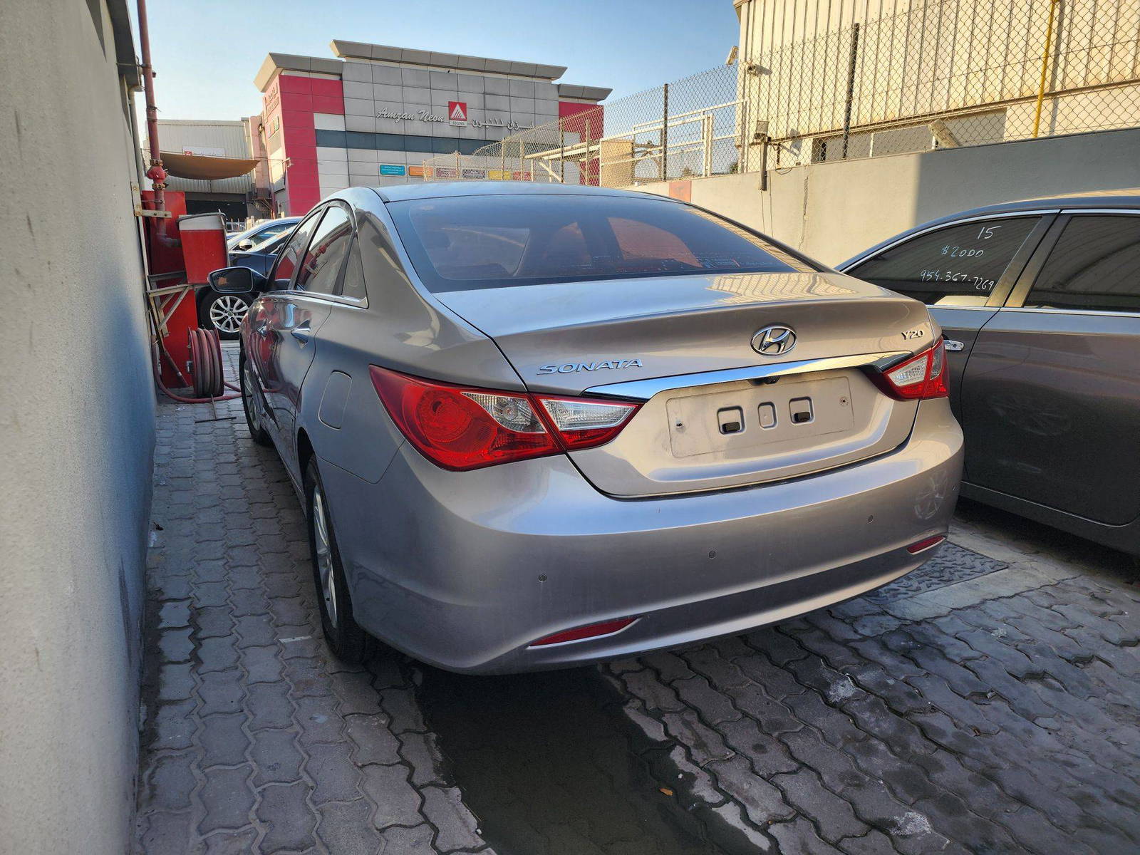 2011 HYUNDAI SONATA — 167487 KM — Lot 1204587 — Souq - Marhaba Auctions Used Cars - Image 6