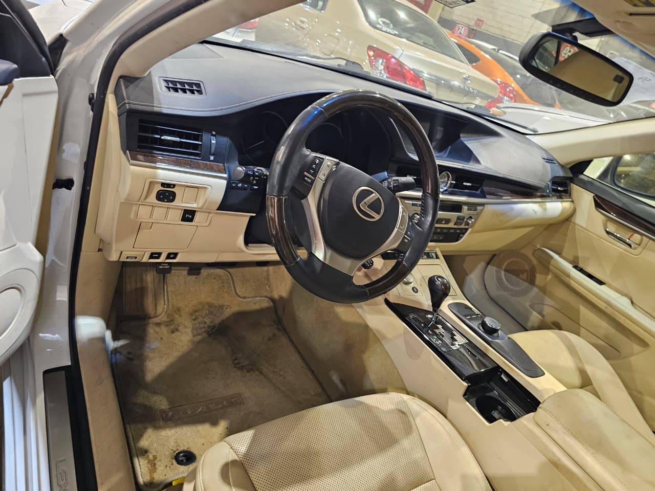 2015 LEXUS ES 350 — 167527 Miles — Lot 97033995 — Main - Marhaba Auctions Used Cars - Image 8