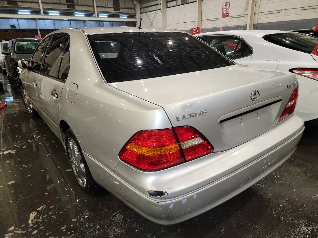 2002 LEXUS LS 430 — 225970 Miles — Lot 65193993 - Marhaba Auctions Used Cars - Image 4