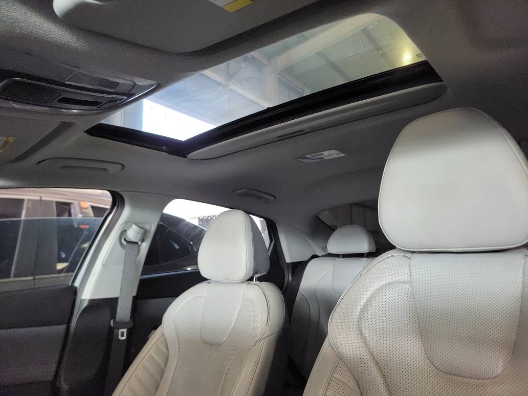 2021 HYUNDAI ELANTRA — 35388 Miles — Lot MH012872 — Main - Marhaba Auctions Used Cars - Image 9