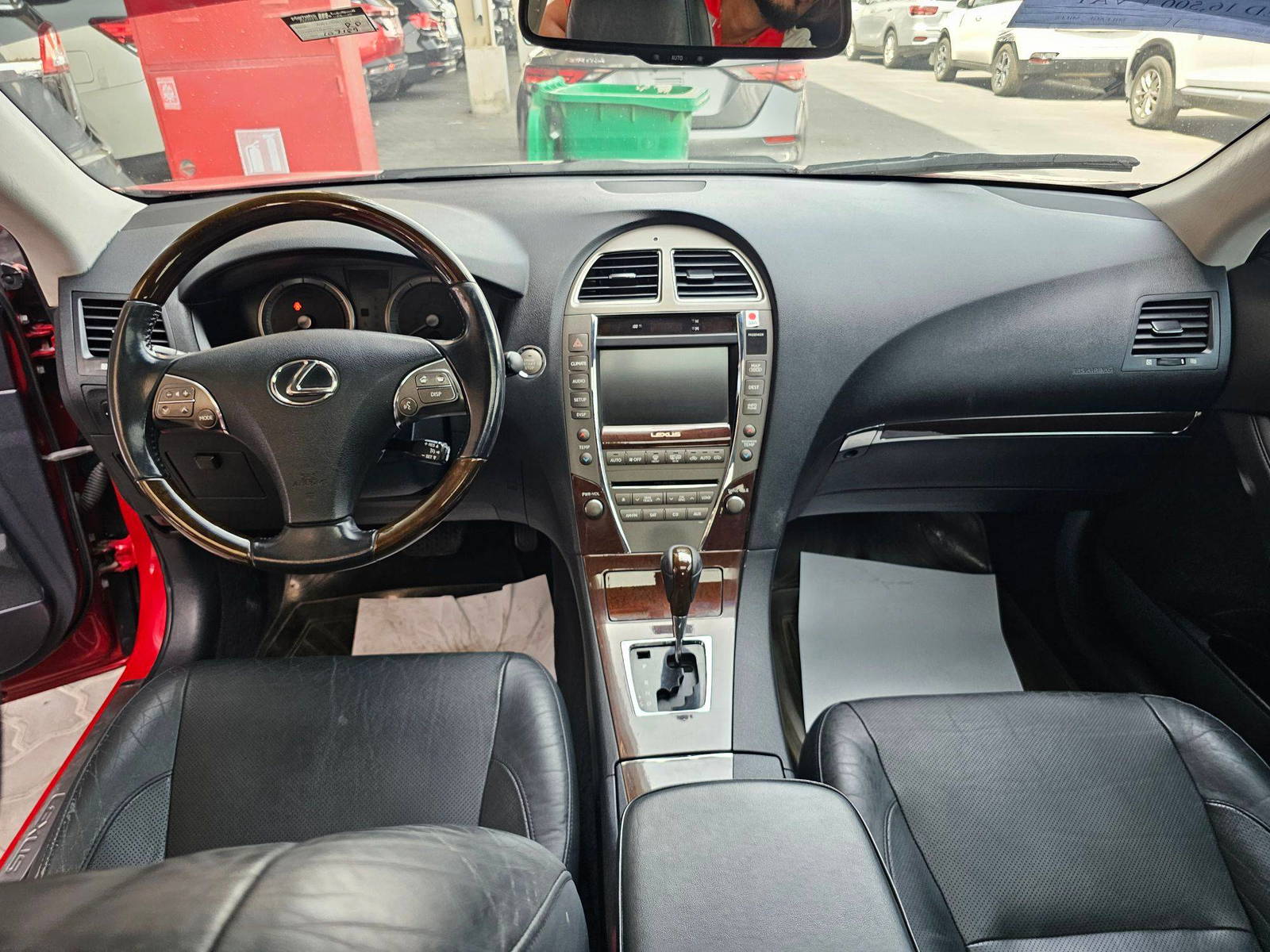2012 LEXUS ES 350 — 107189 Miles — Lot C2499347 — Souq - Marhaba Auctions Used Cars - Image 7