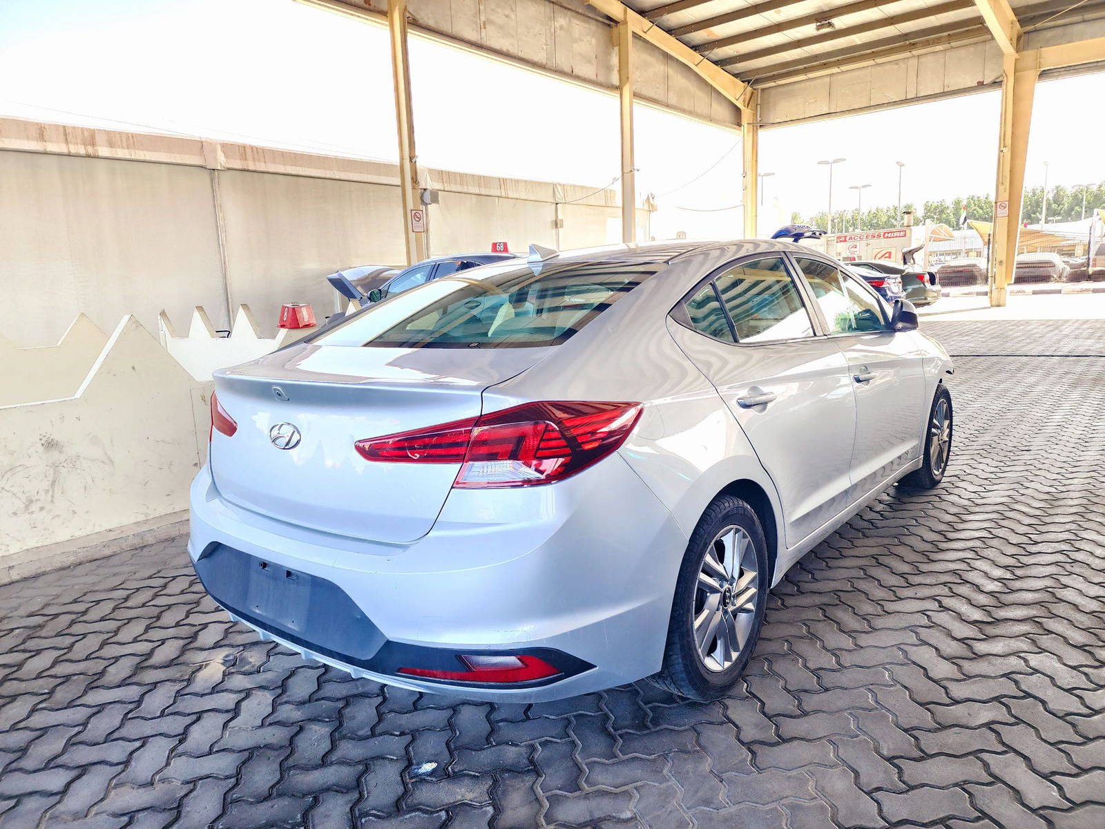 2019 HYUNDAI ELANTRA — 97580 Miles — Lot 65029104 — Souq - Marhaba Auctions Used Cars - Image 3