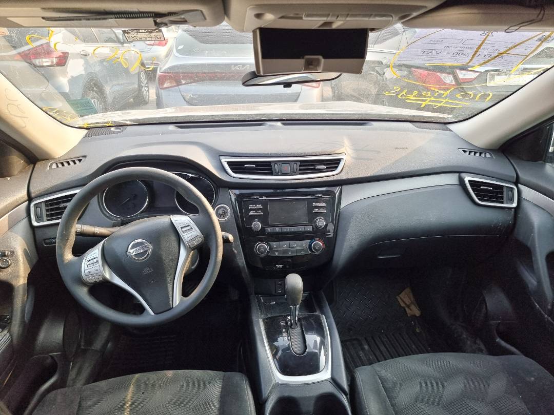 2015 NISSAN ROGUE — 143714 KM — Lot 42015515 — Souq - Marhaba Auctions Used Cars - Image 7