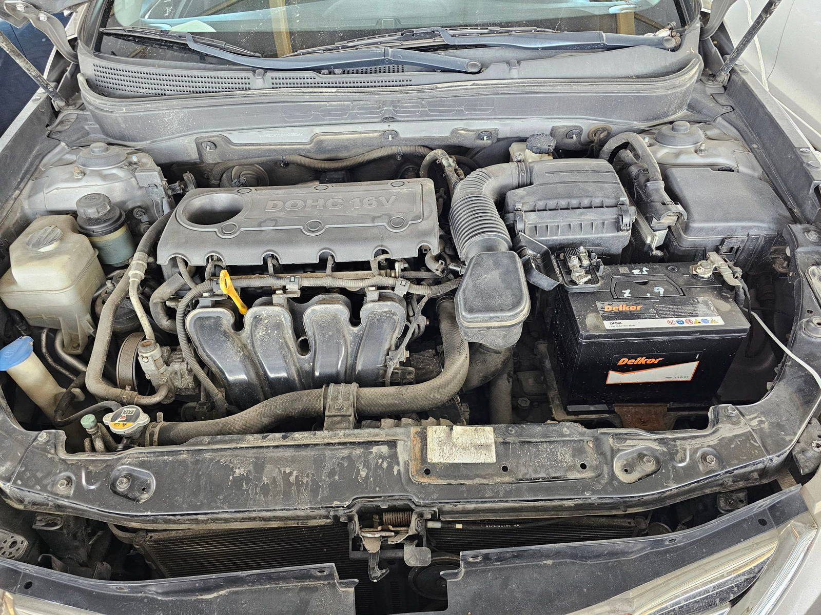 2010 HYUNDAI SONATA — 204778 KM — Lot 029542 — Souq - Marhaba Auctions Used Cars - Image 11