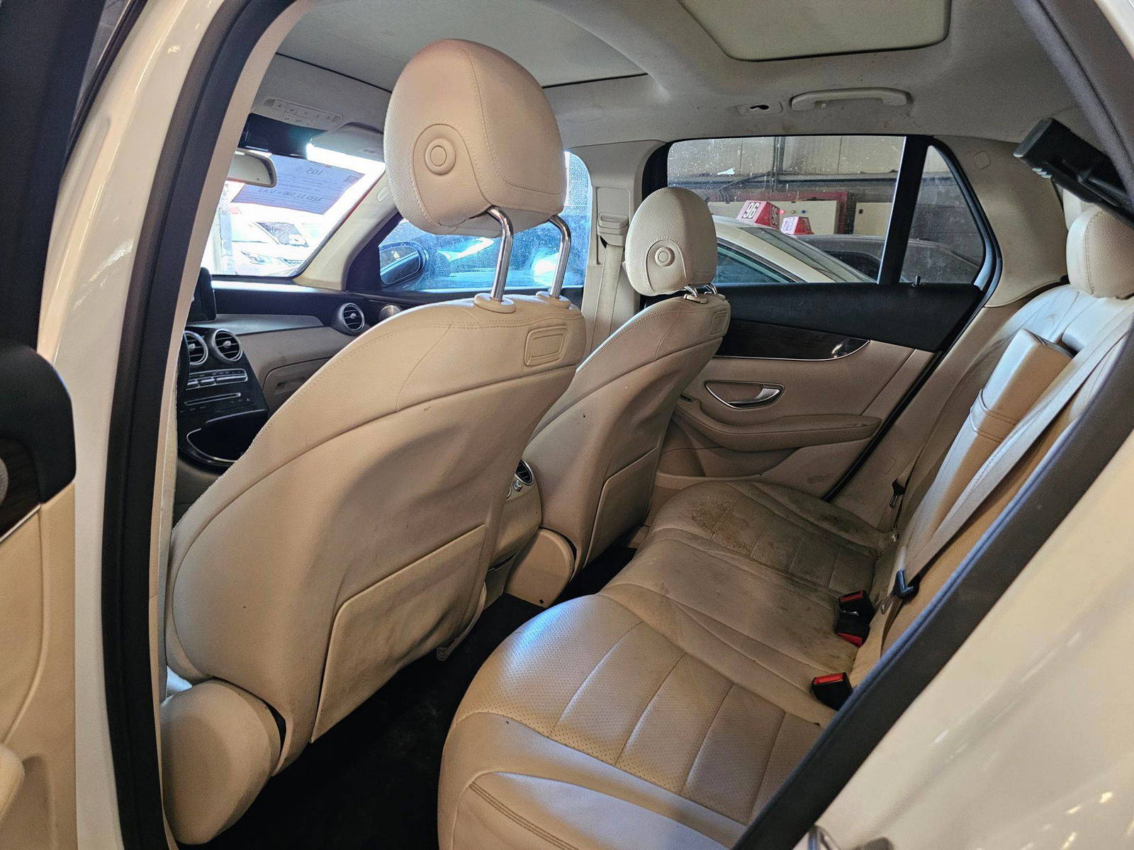 2019 MERCEDES BENZ GLC-300 — 131059 Miles — Lot 5KF580665 — Main - Marhaba Auctions Used Cars - Image 7