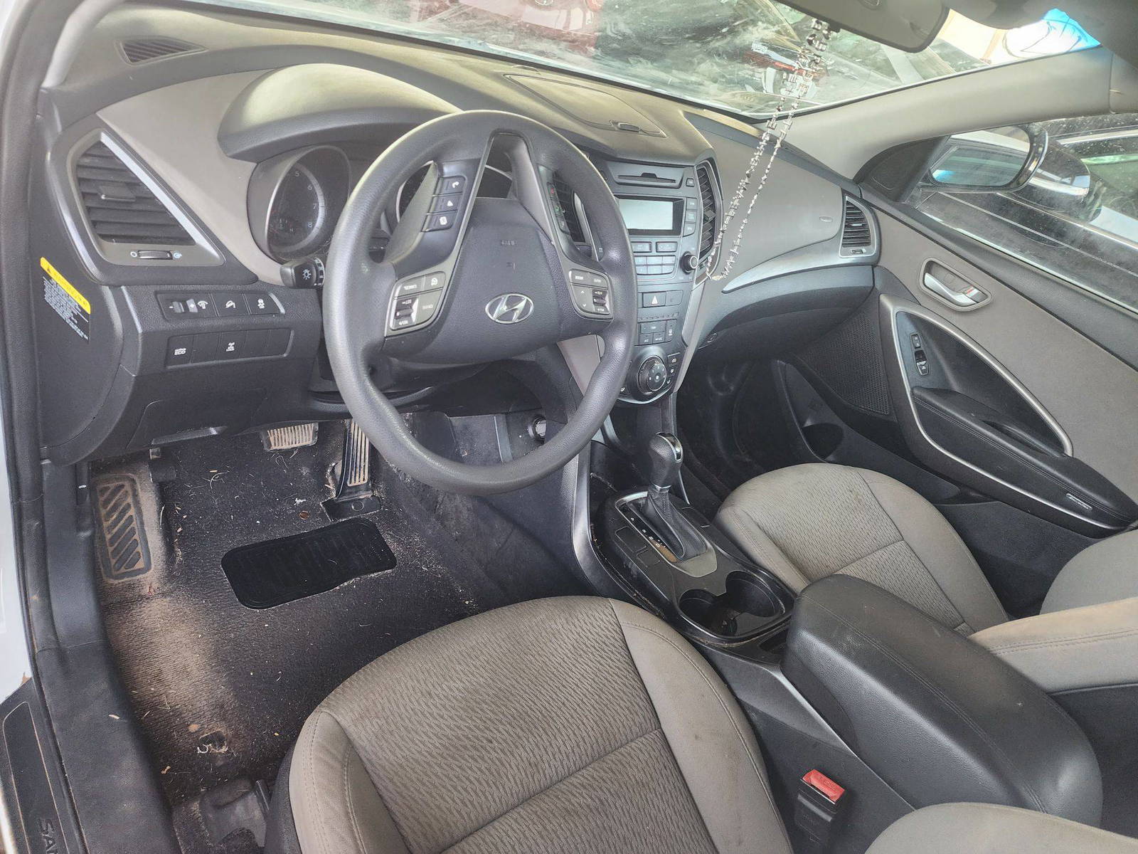 2016 HYUNDAI SANTA FE — 146902 Miles — Lot 64777863 - Marhaba Auctions Used Cars - Image 4