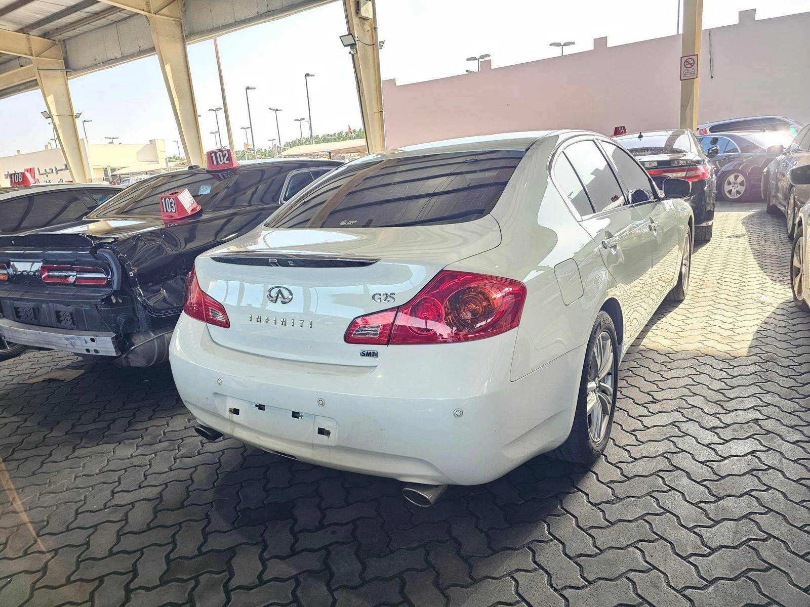 2013 INFINITI G25 — 109283 KM — Lot 1E1DM300384 — Souq - Marhaba Auctions Used Cars - Image 3