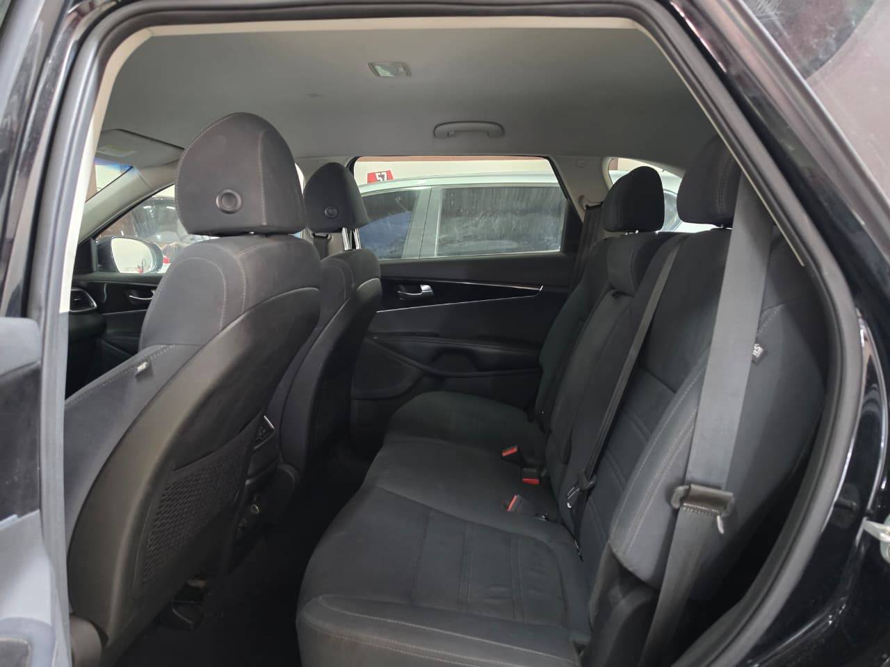 2018 KIA SORENTO — 83953 Miles — Lot 215487 - Marhaba Auctions Used Cars - Image 7