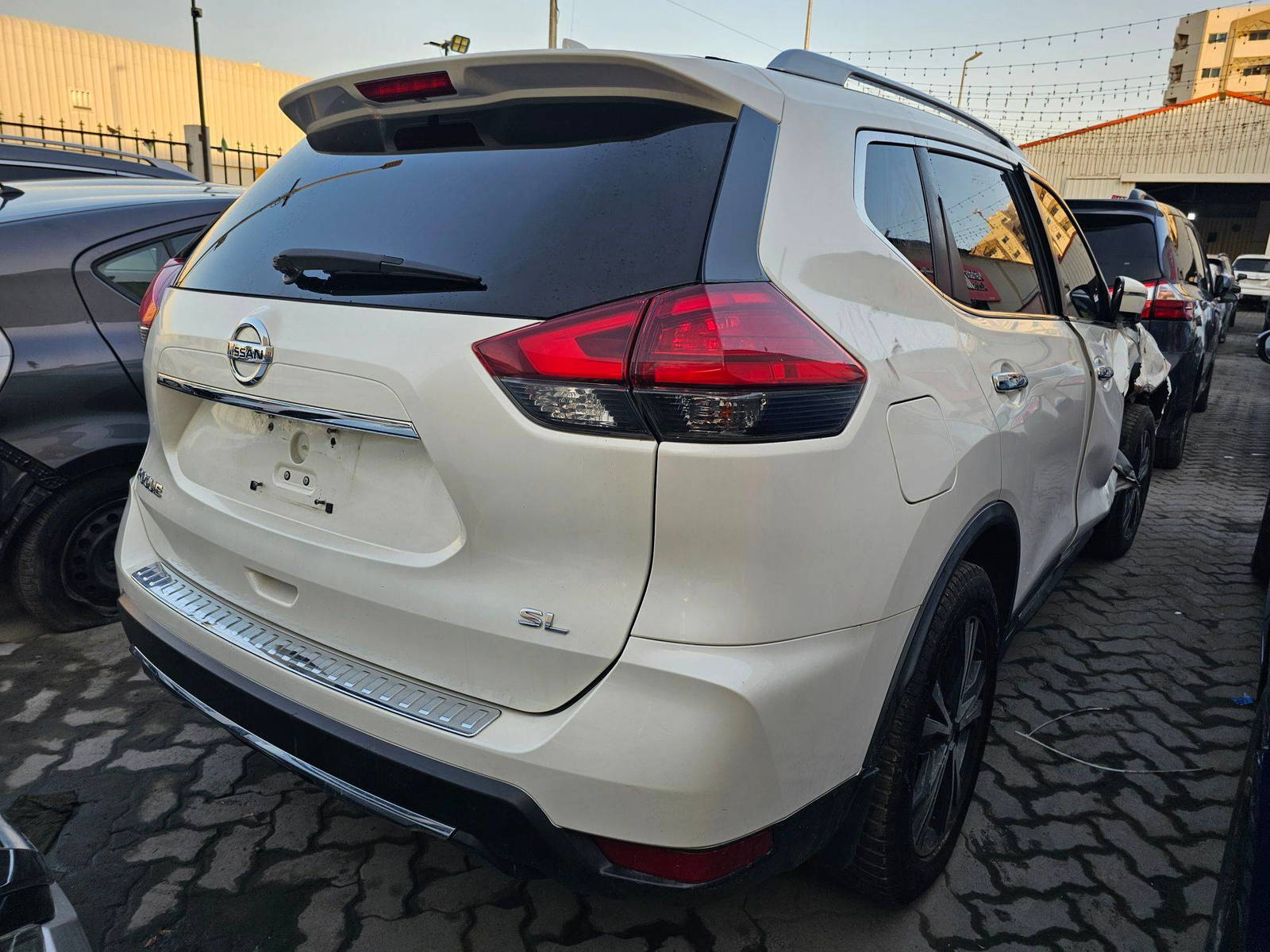 NISSAN ROGUE 2017 - Marhaba Auction Used Cars - Image 3