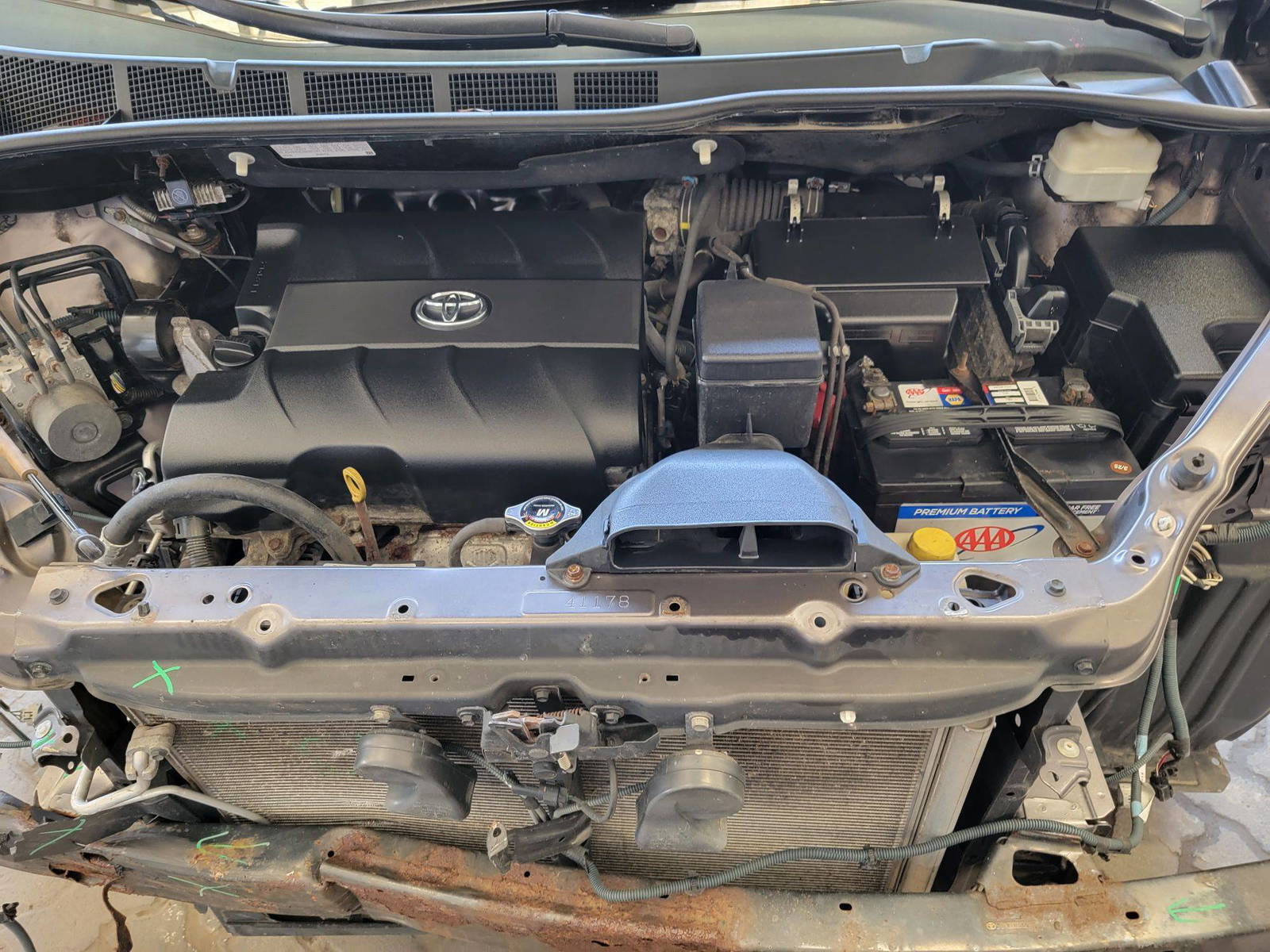 TOYOTA SIENNA 2013 - Marhaba Auction Used Cars - Image 11
