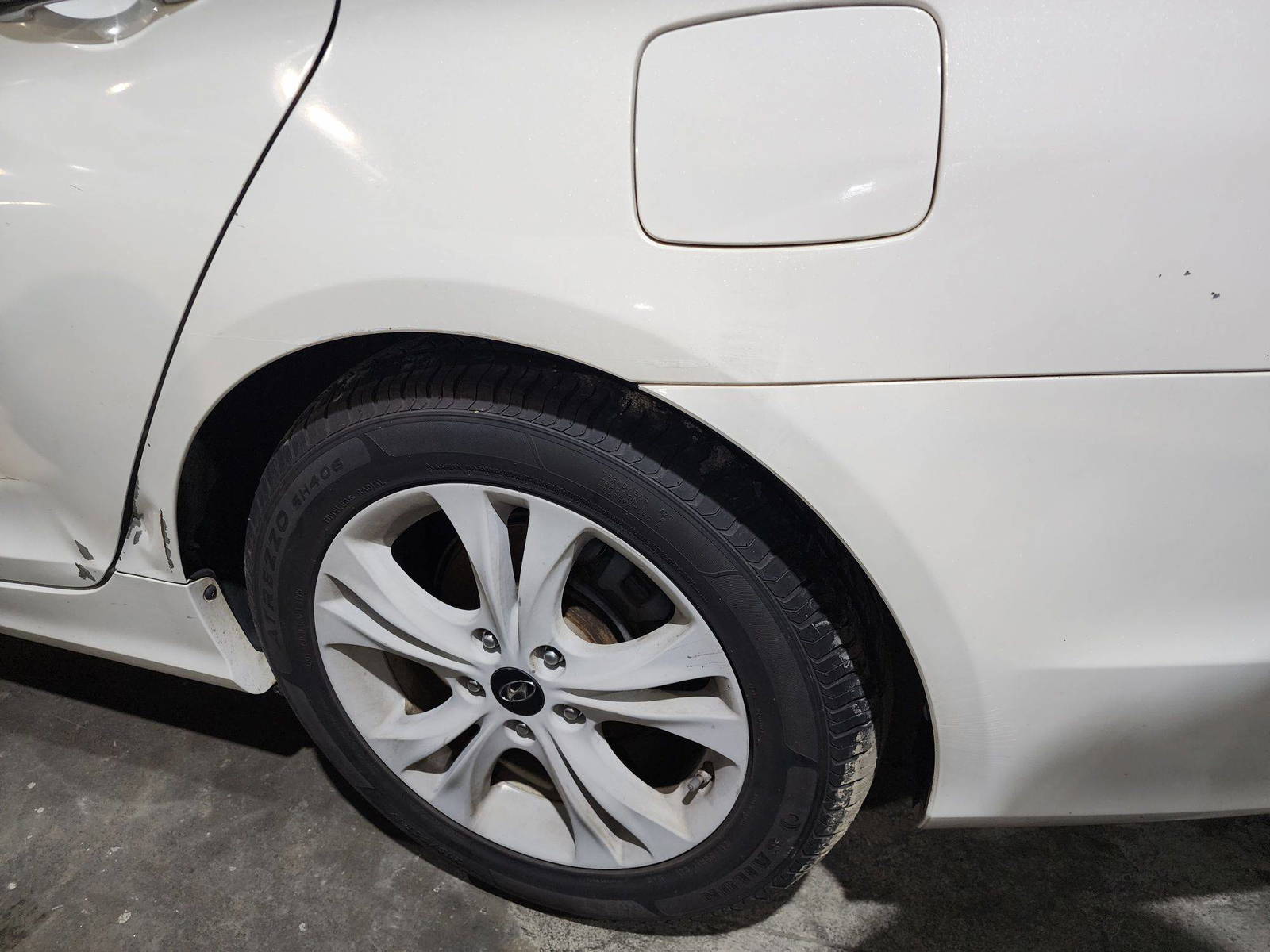 2011 HYUNDAI SONATA — 172864 Miles — Lot 006652 — Al Quoz - Marhaba Auctions Used Cars - Image 11