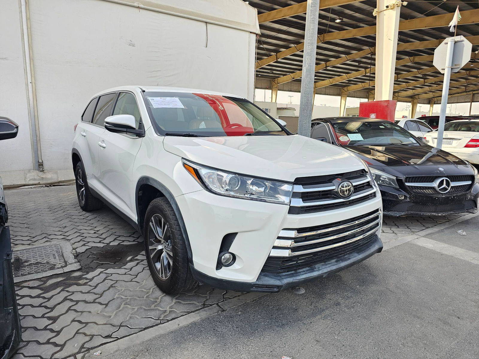 2019 TOYOTA HIGHLANDER — 196242 Miles — Lot ZZRFH9KS301705 — Souq - Marhaba Auctions Used Cars - Image 5