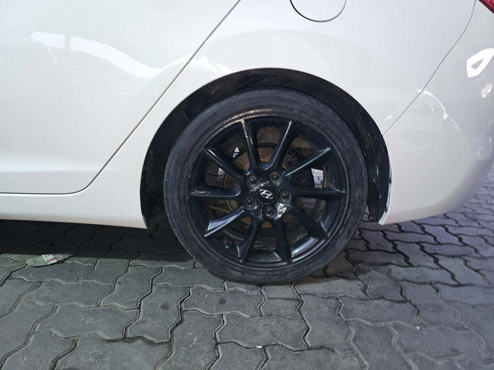 2012 HYUNDAI AVANTE — 112759 KM — Lot U579596 — Souq - Marhaba Auctions Used Cars - Image 12