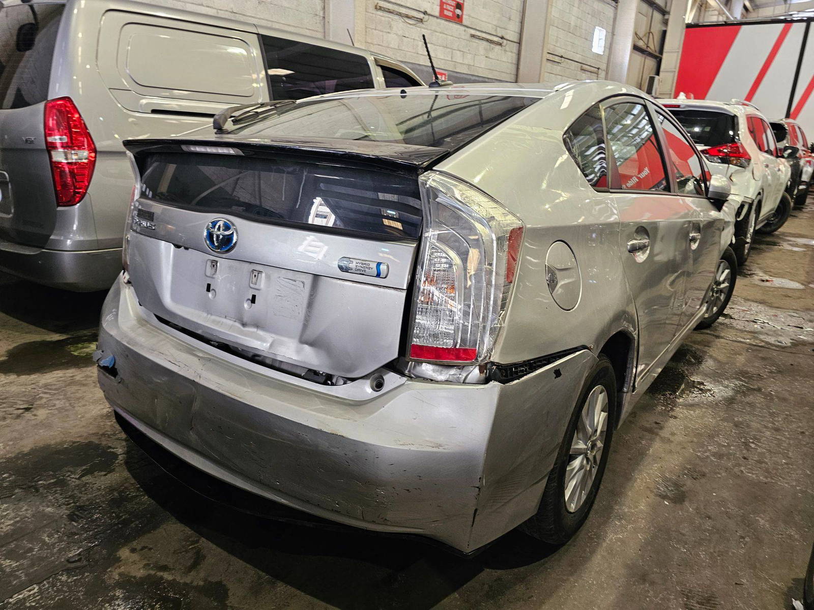 2013 TOYOTA PRIUS — 237398 Miles — Lot 044910 — Main - Marhaba Auctions Used Cars - Image 4