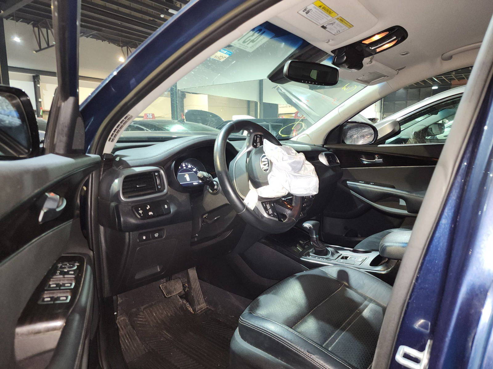 KIA SORENTO 2019 - Marhaba Auction Used Cars - Image 10