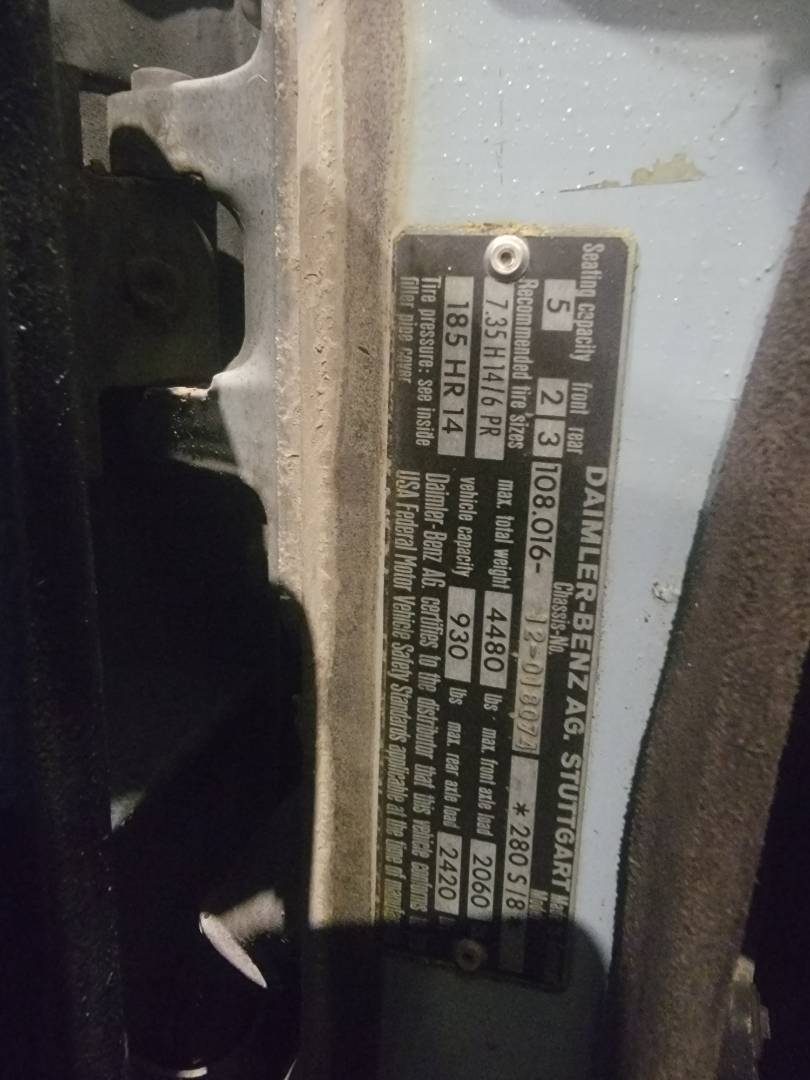 MERCEDES BENZ E 280 1969 - Marhaba Auction Used Cars - Image 8