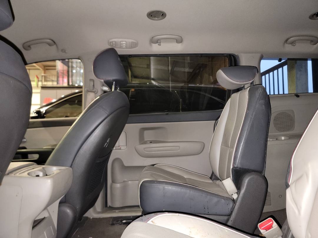 2017 KIA SEDONA — 183750 Miles — Lot H6336815 — Main - Marhaba Auctions Used Cars - Image 8