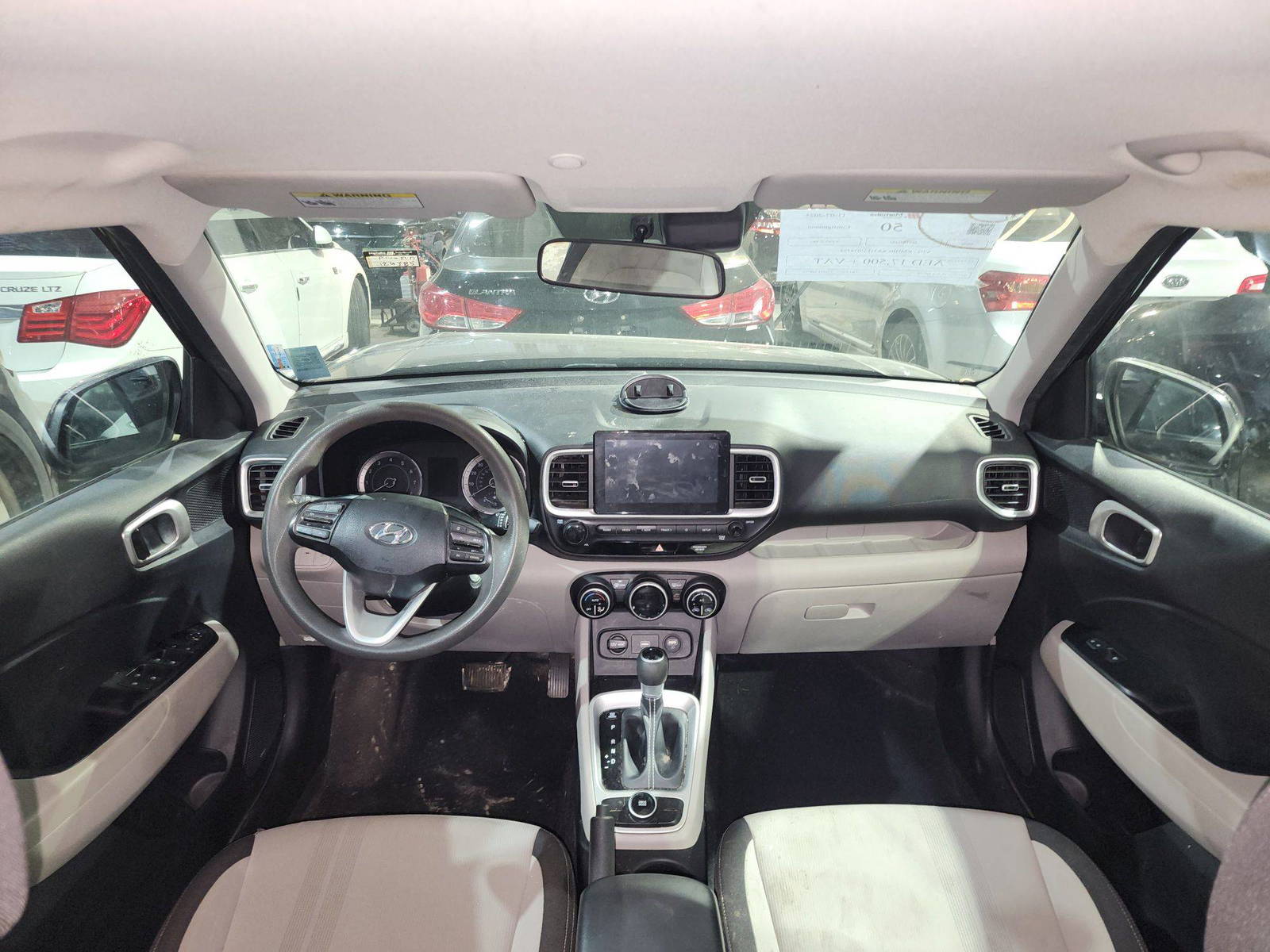 2020 HYUNDAI VENUE SEL — 124385 Miles — Lot 038724 — Main - Marhaba Auctions Used Cars - Image 8