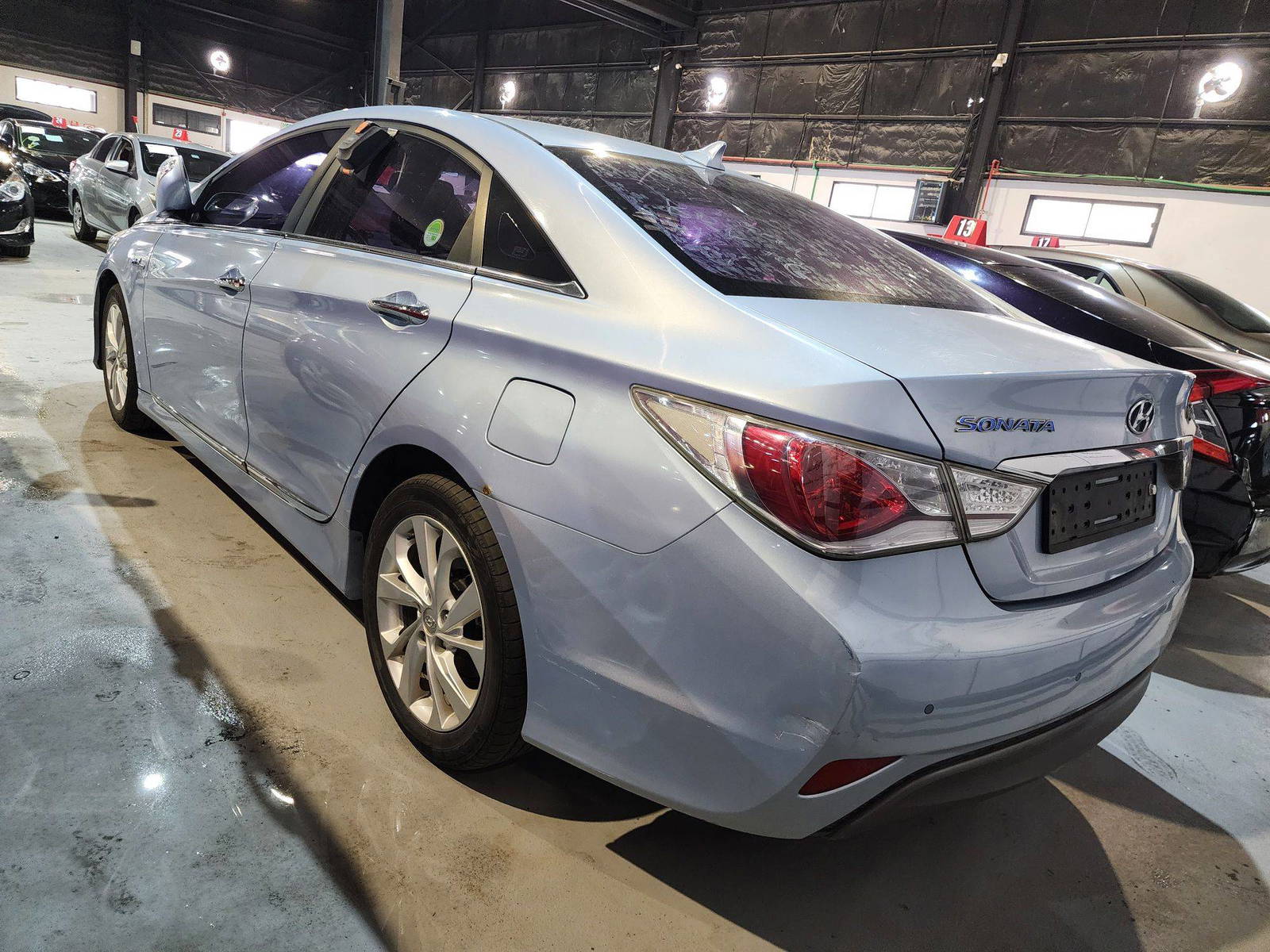 2012 HYUNDAI SONATA — 270535 KM — Lot 008503 — Al Quoz - Marhaba Auctions Used Cars - Image 5