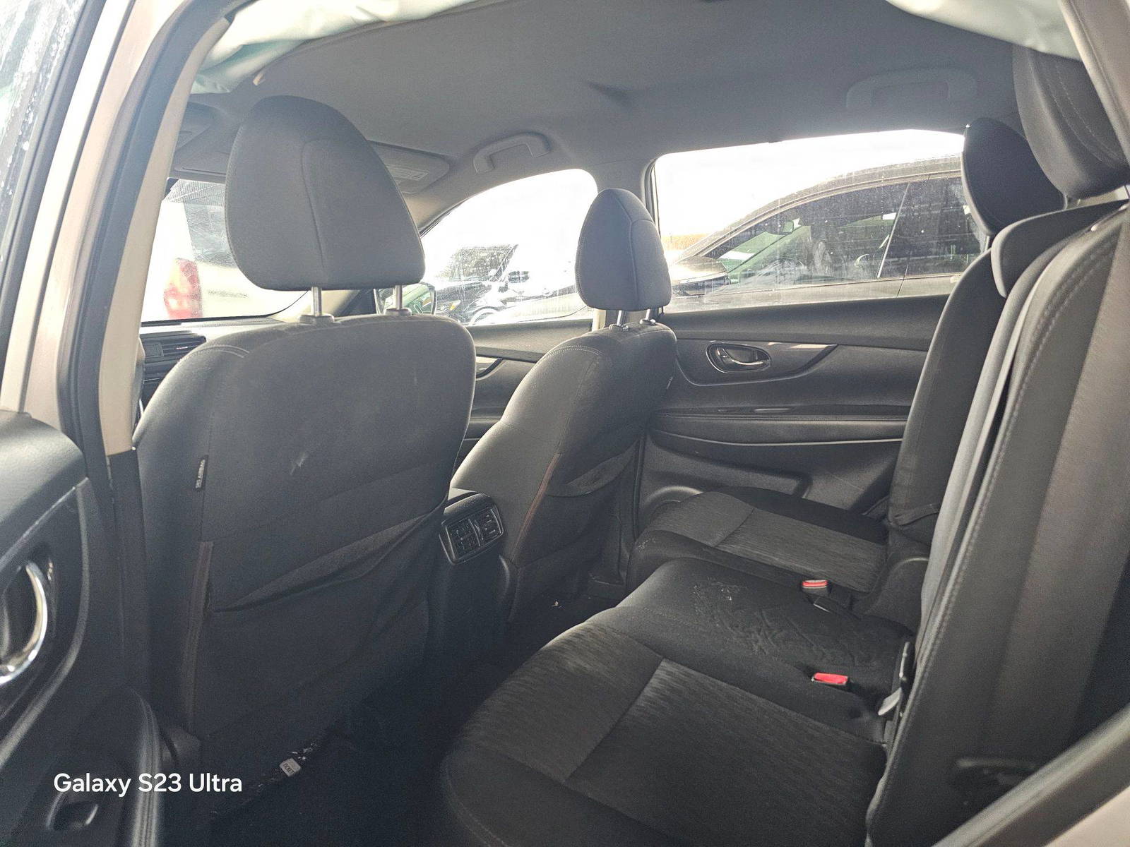 NISSAN ROGUE 2017 - Marhaba Auction Used Cars - Image 6