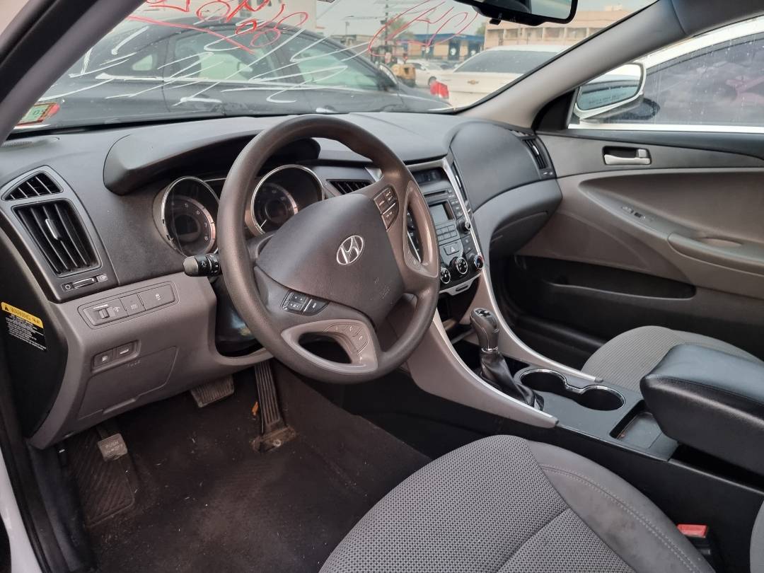 2014 HYUNDAI SONATA — 178849 Miles — Lot 864820 — Ind. 12 - Marhaba Auctions Used Cars - Image 7
