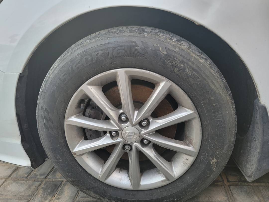 2019 HYUNDAI SONATA — 211236 Miles — Lot 796679 — Main - Marhaba Auctions Used Cars - Image 6