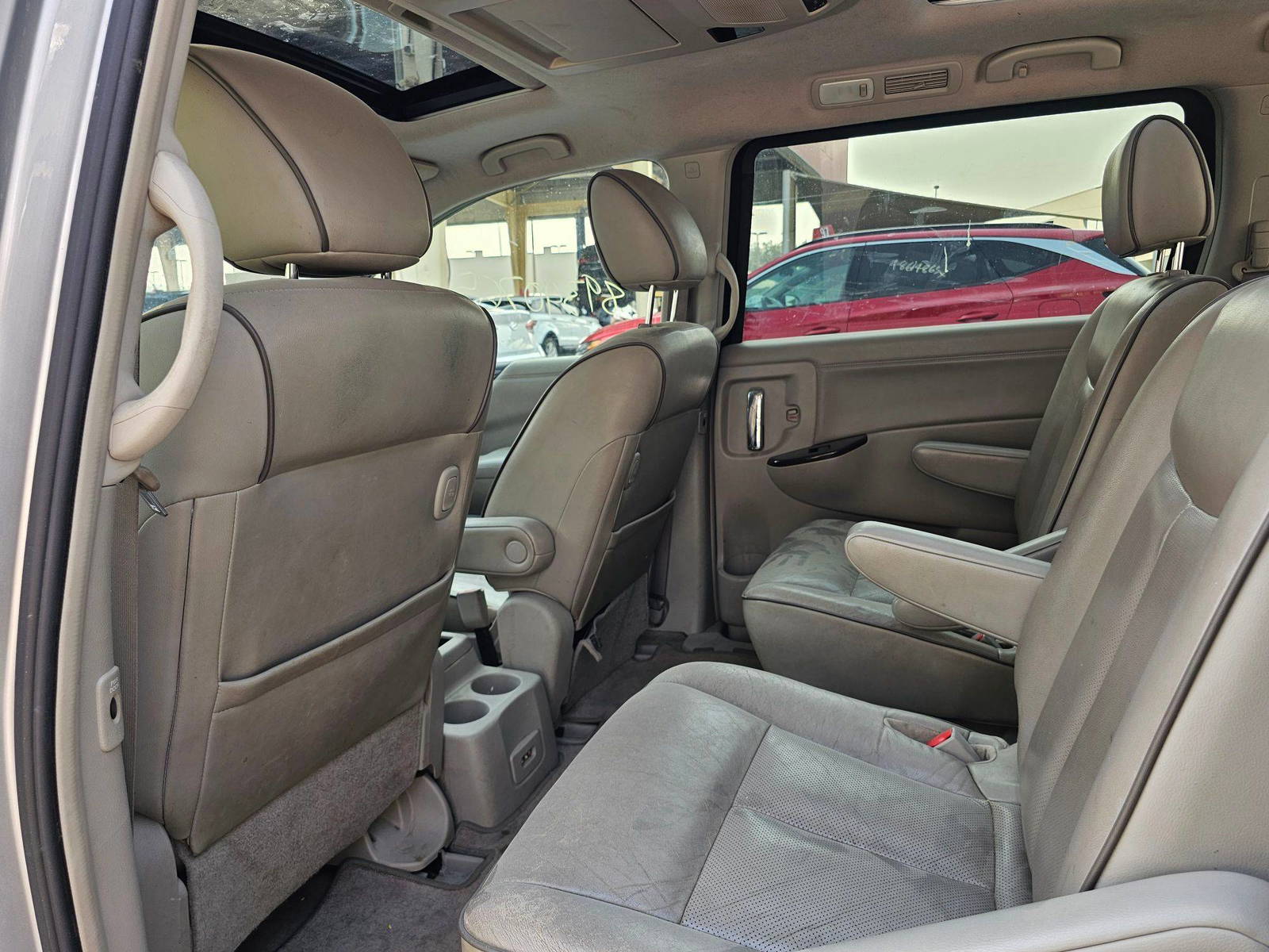 2013 NISSAN QUEST — 209237 Miles — Lot 2KP7D9069365 — Souq - Marhaba Auctions Used Cars - Image 6