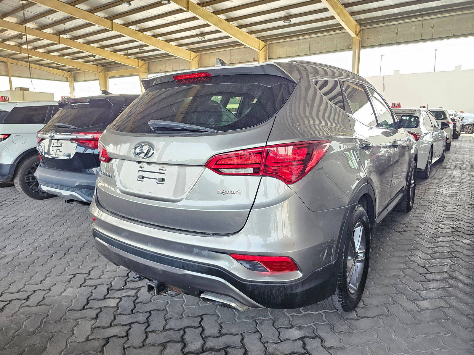 2018 HYUNDAI SANTA FE — 133245 Miles — Lot 2JH058090 — Souq - Marhaba Auctions Used Cars - Image 3