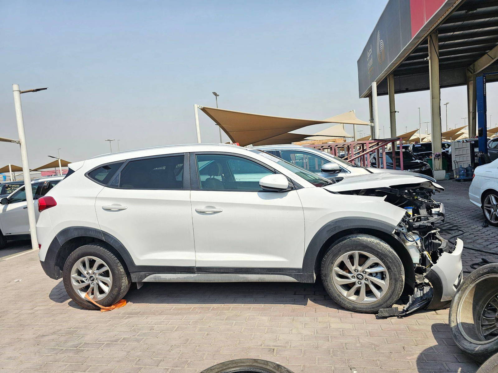 2018 HYUNDAI TUCSON — 107319 Miles — Lot A48JU653311 — Souq - Marhaba Auctions Used Cars - Image 4