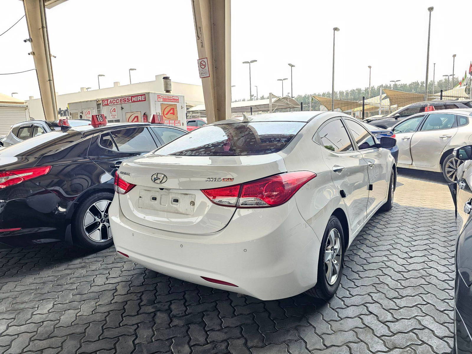 2012 HYUNDAI AVANTE — 185986 KM — Lot 329028 — Ind. 12 - Marhaba Auctions Used Cars - Image 4