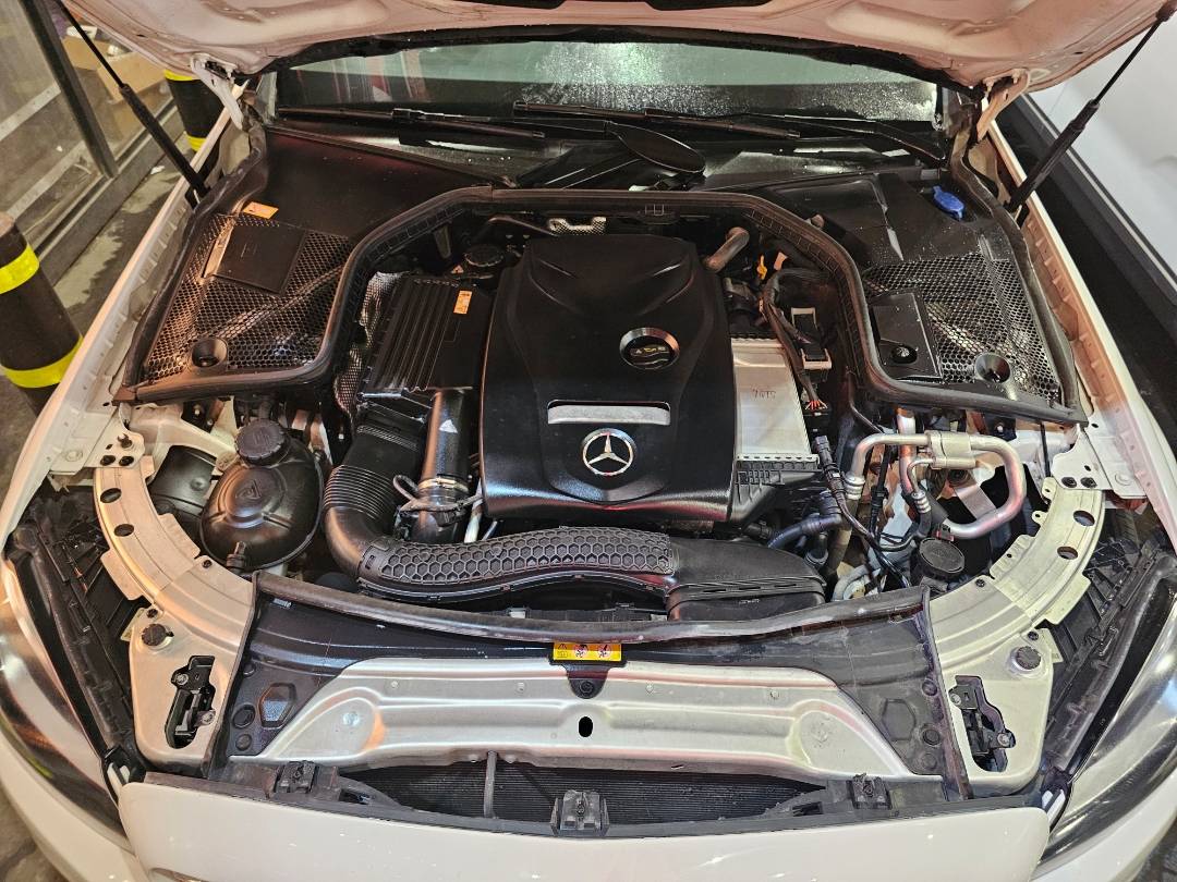 MERCEDES BENZ C300 2016 - Marhaba Auction Used Cars - Image 13