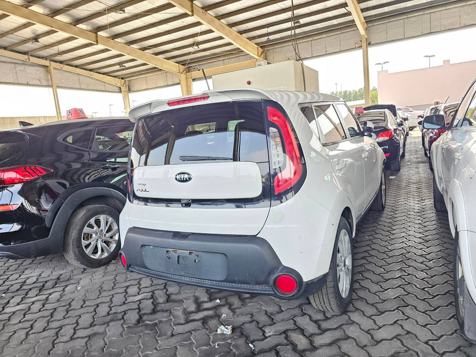 2015 KIA SOUL — 190329 Miles — Lot XF7207927 — Souq - Marhaba Auctions Used Cars - Image 3